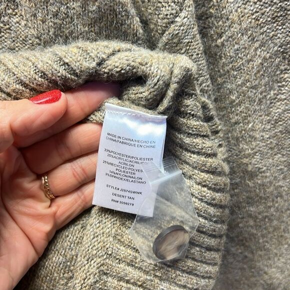 WEEKEND LOS ANGELES - Gretchen Collared Cropped Cardigan - Picture 7 of 8